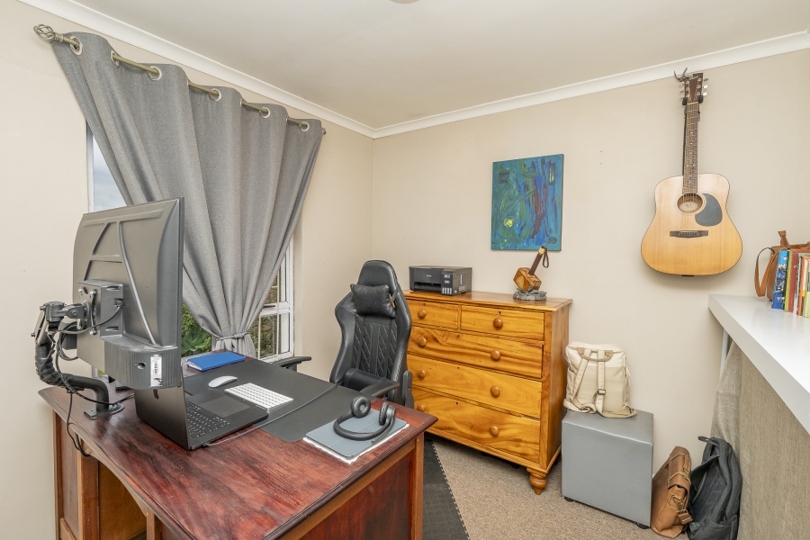 To Let 2 Bedroom Property for Rent in Sonstraal Heights Western Cape